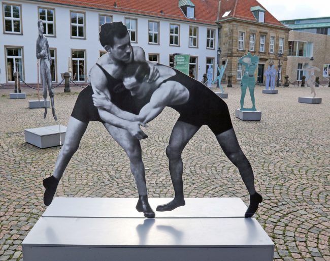 Zwischen Erfolg und Verfolgung_@_Hermann Haarmann